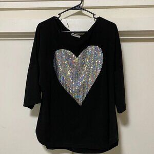 Pesion 3/4 length sleeve, black tunic w/large iridescent heart, size XXL